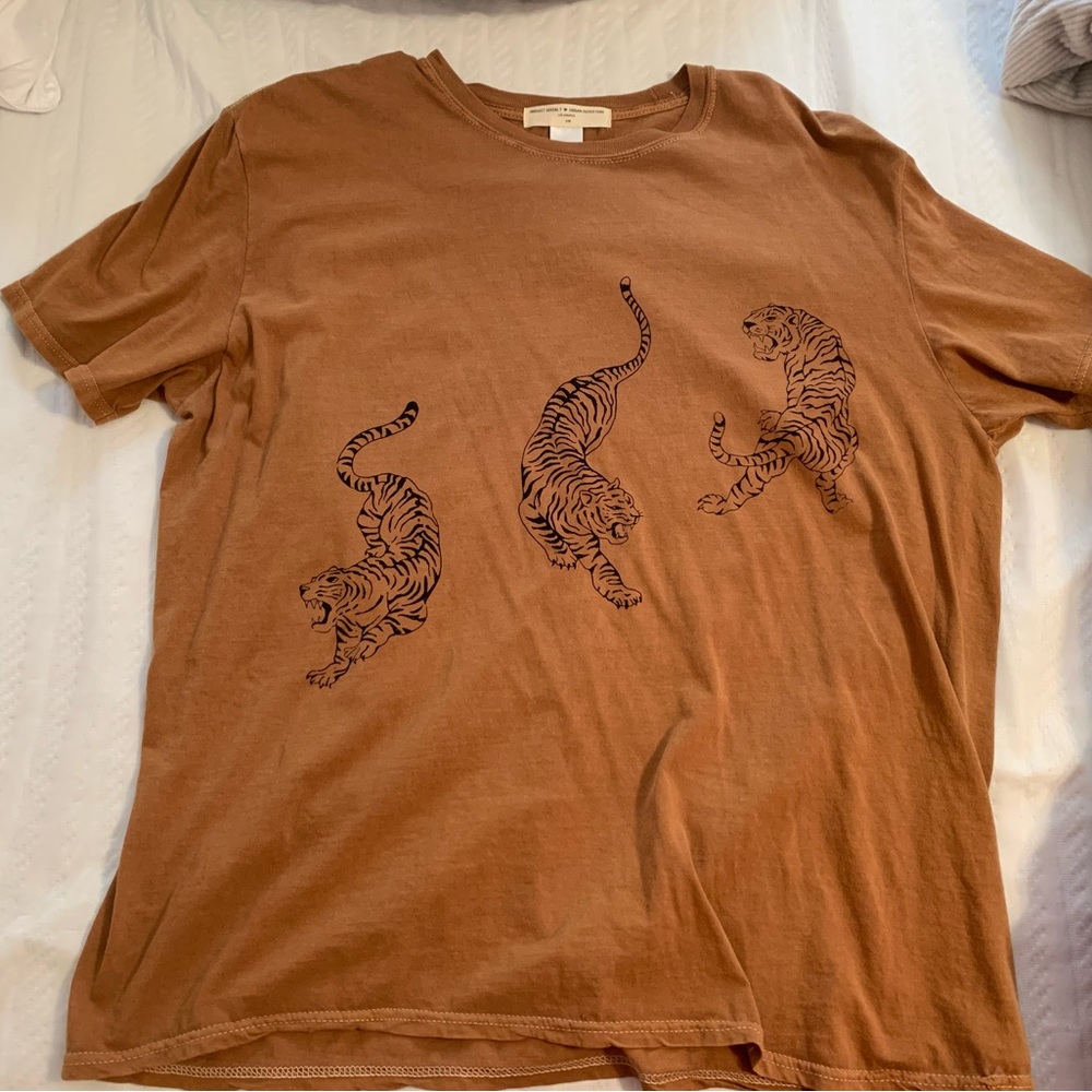 Tiger shirt